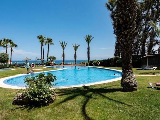 Beachfront -don Juan Manilva Apartment Estepona